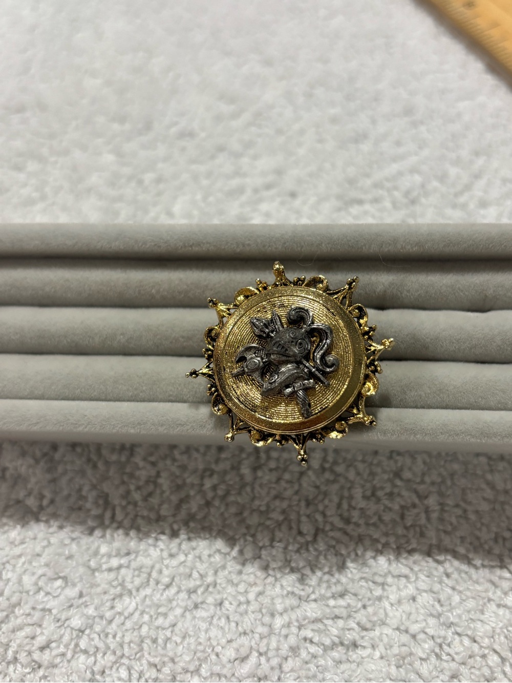 Vintage-Inspired Gold and Silver Medallion Ring size 3.5/4